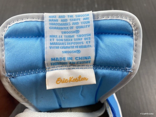 CJ7891-401 1 Air SB Nike x UNC Jordan Low 0717